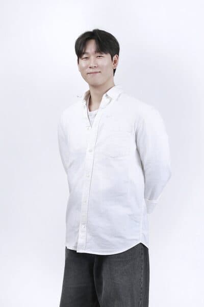 김태헌